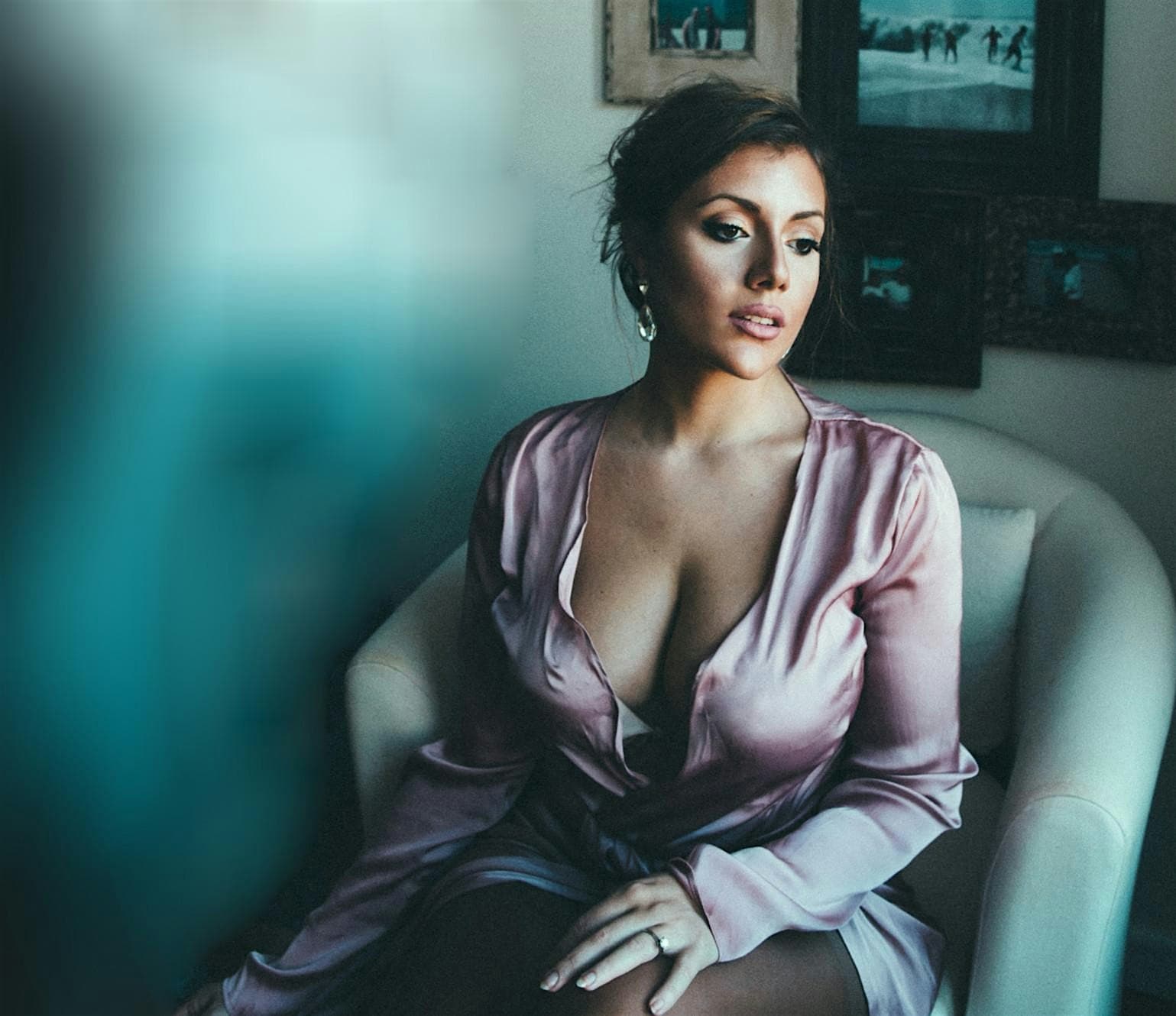 Jazz Vocalist SOFIJA KNEZEVIC Performs Live at Fulton Street Collective